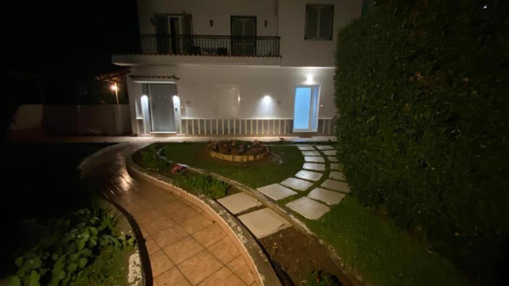 Ferienwohnung Patras Palm Tree Exterior foto